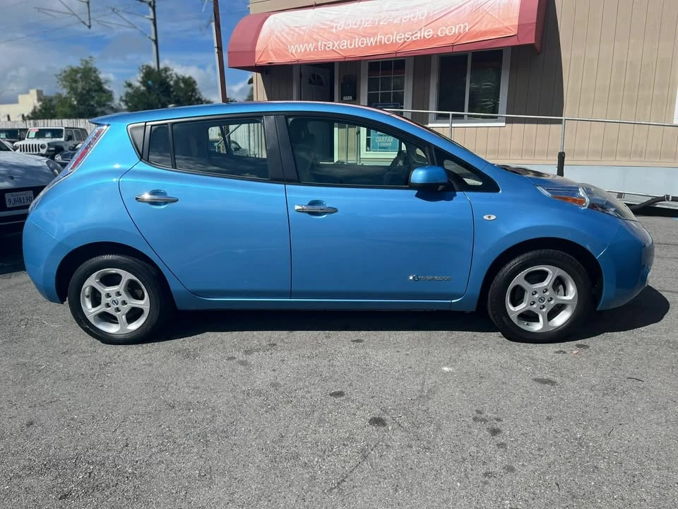 2011 Nissan Leaf - Image 8 of 8