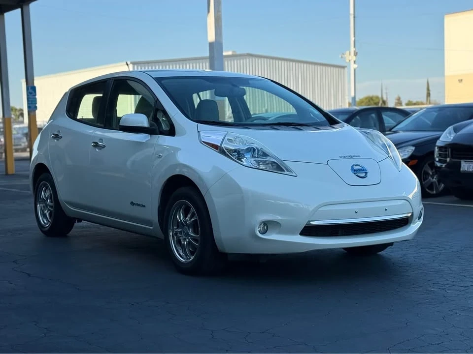 2011 Nissan Leaf - Image 3 of 16