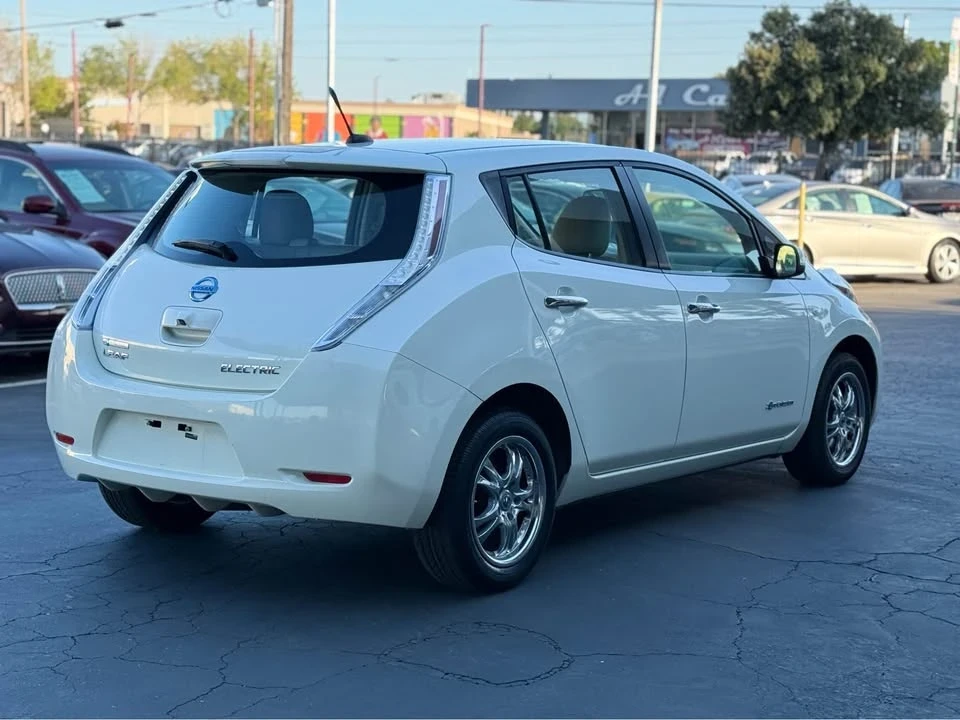 2011 Nissan Leaf - Image 3 of 15