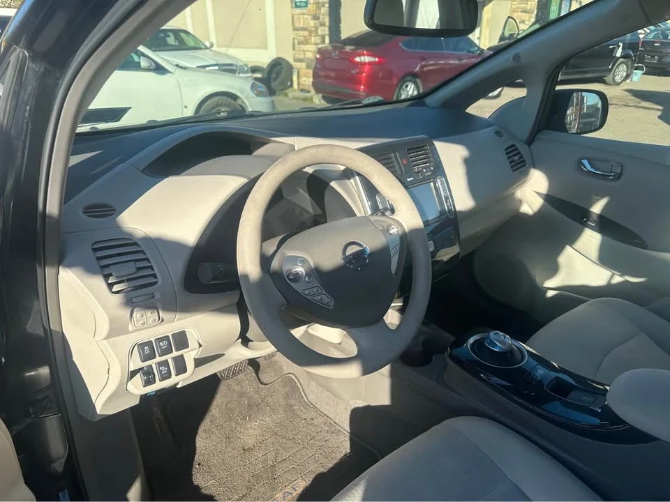 2011 Nissan Leaf - Image 11 of 11