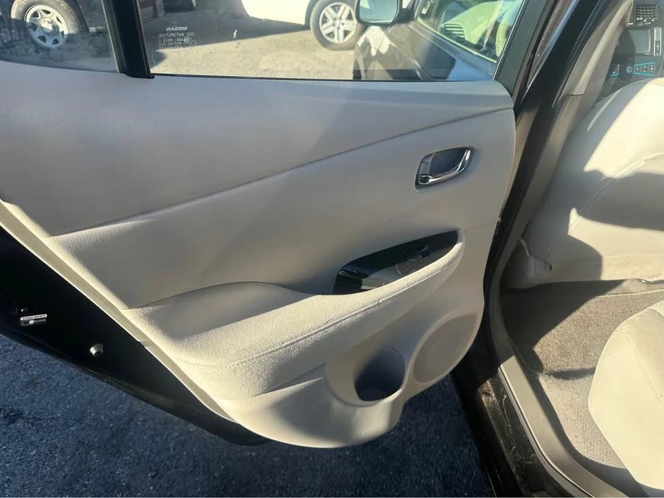 2011 Nissan Leaf - Image 8 of 11