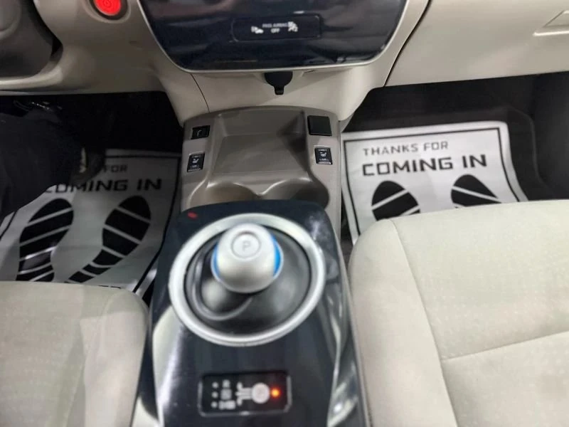 2011 Nissan Leaf - Image 15 of 20