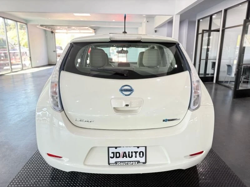2011 Nissan Leaf - Image 5 of 20