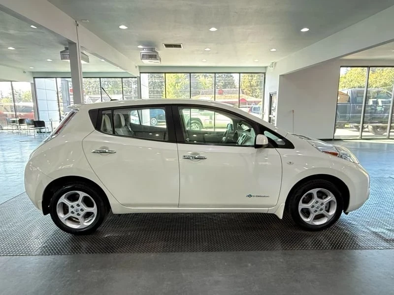 2011 Nissan Leaf - Image 7 of 20