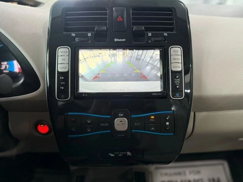 2011 Nissan Leaf - Image 14 of 20