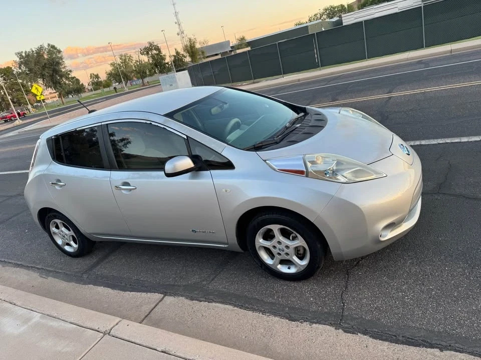 2011 Nissan Leaf - Image 7 of 12
