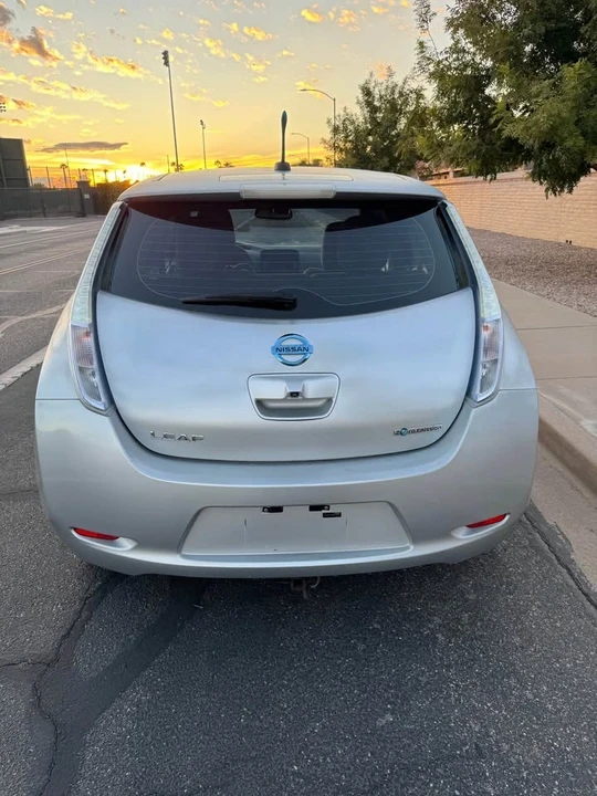 2011 Nissan Leaf - Image 5 of 12