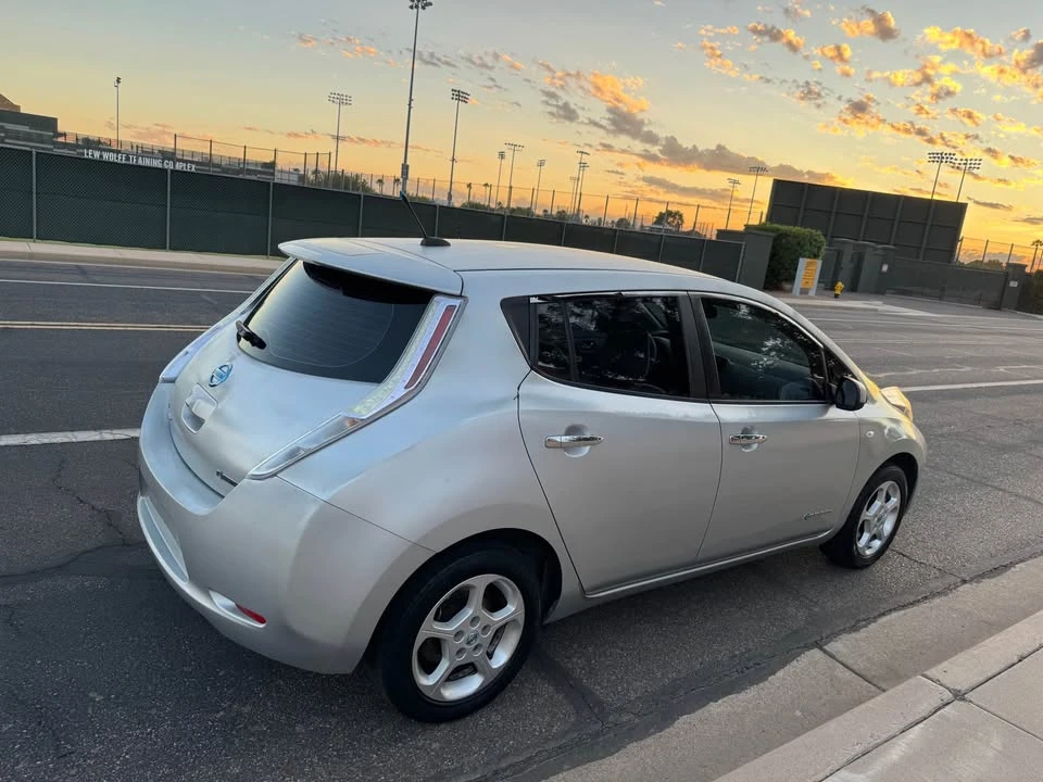 2011 Nissan Leaf - Image 6 of 13