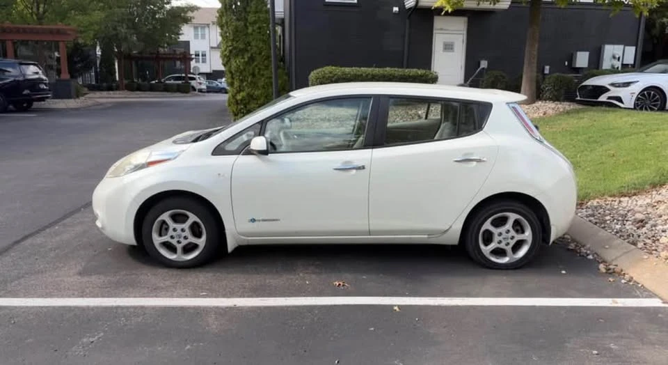 2011 Nissan Leaf - Image 3 of 9