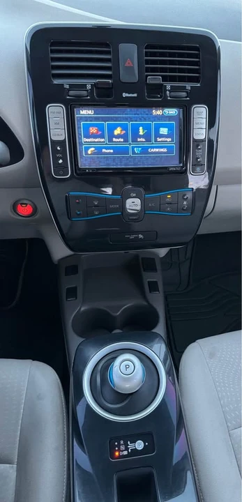 2011 Nissan Leaf - Image 12 of 13