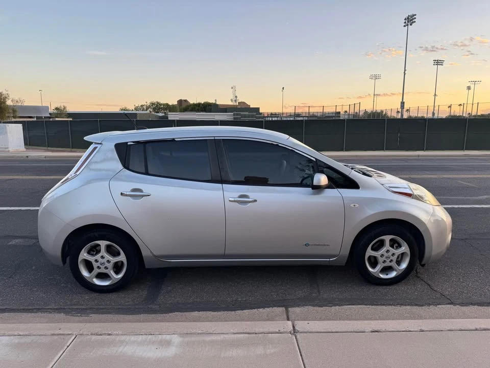2011 Nissan Leaf - Image 3 of 13
