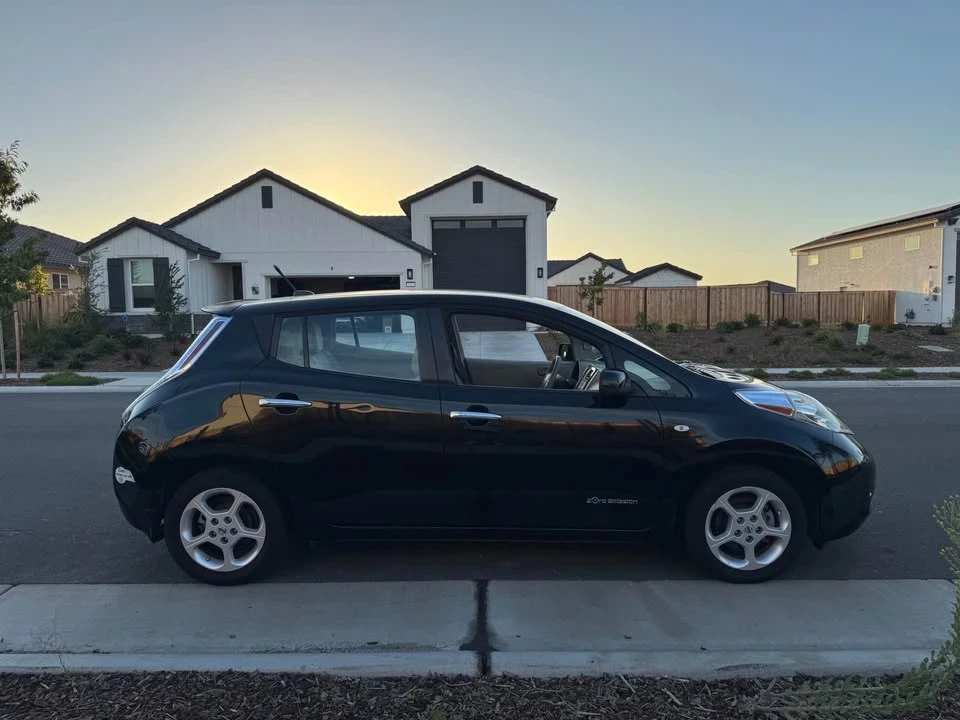 2011 Nissan Leaf - Image 4 of 16