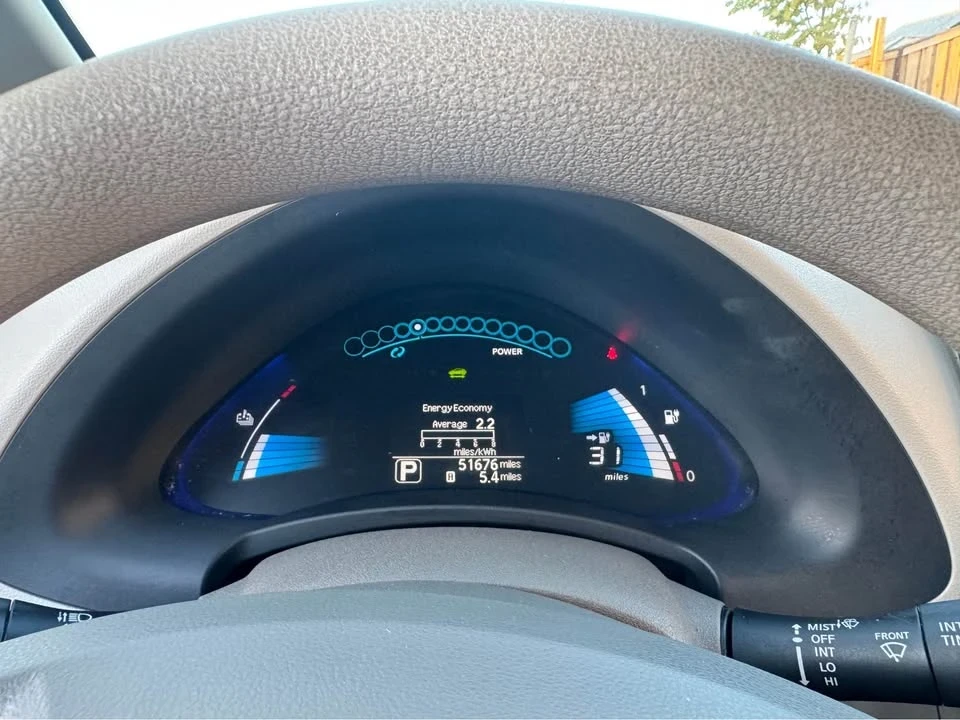 2011 Nissan Leaf - Image 14 of 16