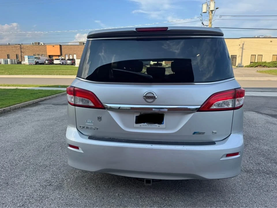 2011 Nissan Quest - Image 5 of 12