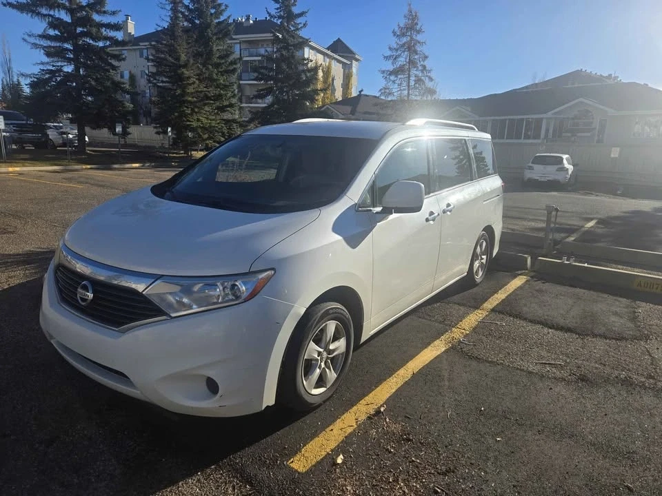 2011 Nissan Quest - Image 5 of 11