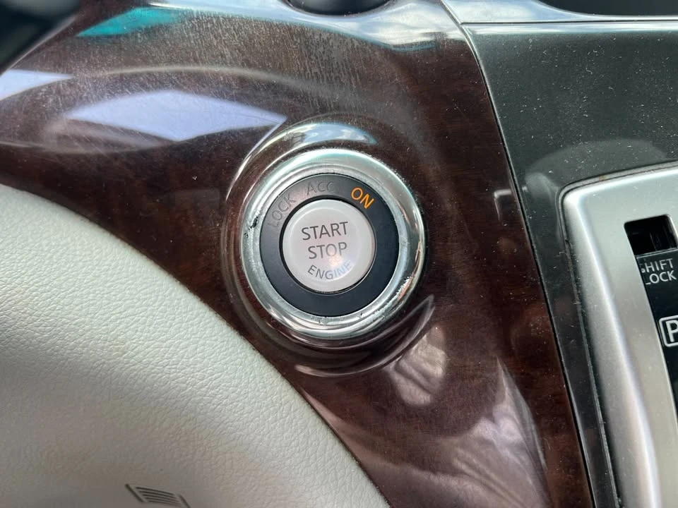 2011 Nissan Quest - Image 14 of 19