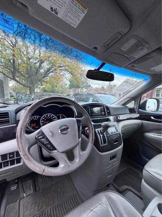 2011 Nissan Quest - Image 2 of 6