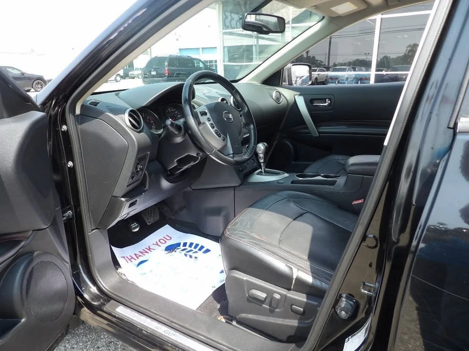 2011 Nissan Rogue - Image 8 of 19