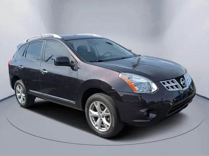 2011 Nissan Rogue - Image 7 of 10