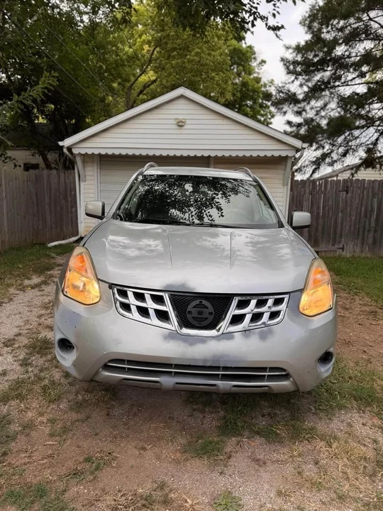 2011 Nissan Rogue - Image 7 of 17