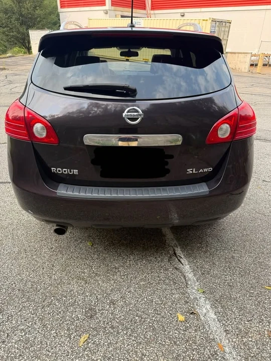 2011 Nissan Rogue - Image 4 of 13