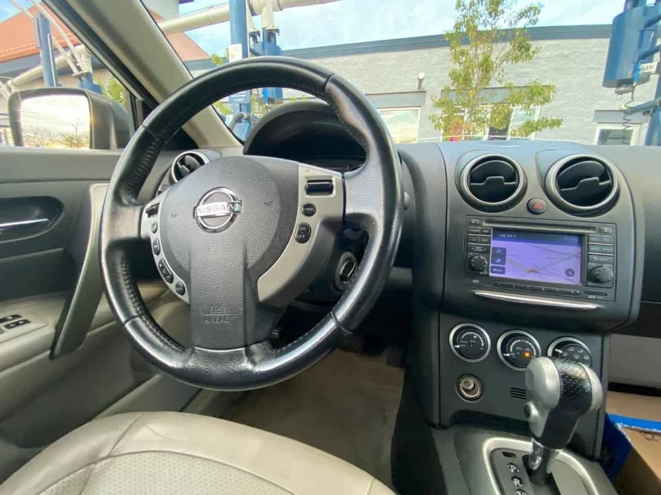 2011 Nissan Rogue - Image 8 of 8