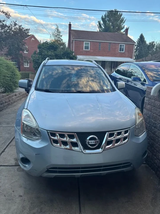2011 Nissan Rogue - Image 3 of 6