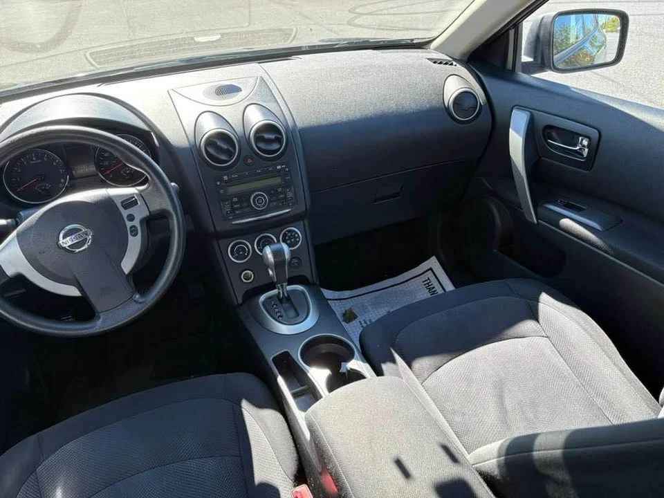 2011 Nissan Rogue - Image 11 of 15