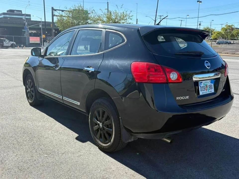 2011 Nissan Rogue - Image 6 of 15
