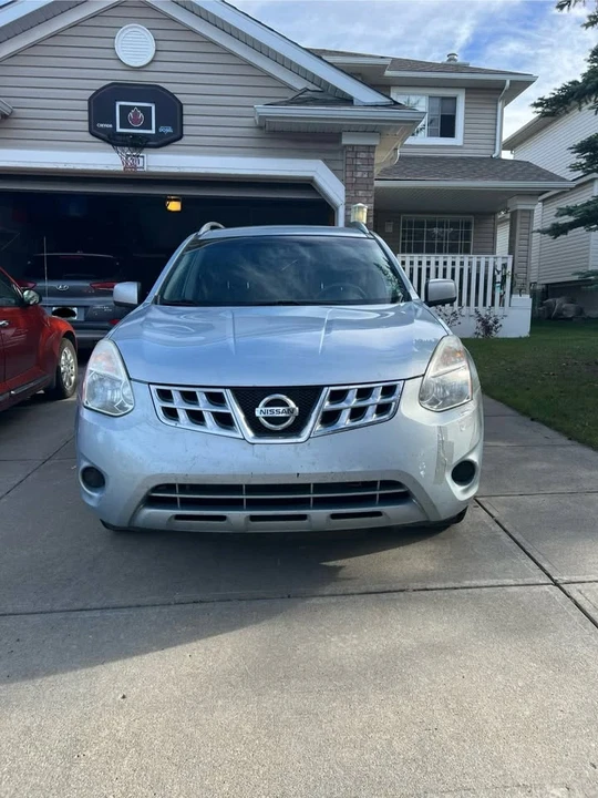 2011 Nissan Rogue - Image 5 of 14
