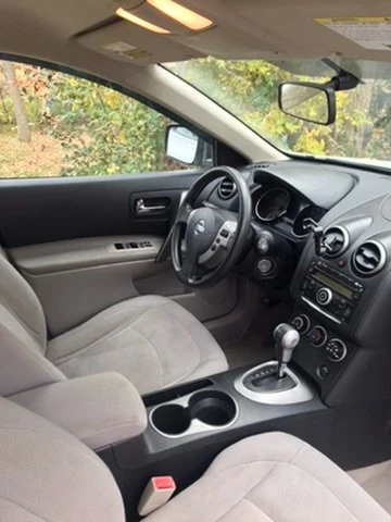2011 Nissan Rogue - Image 4 of 12