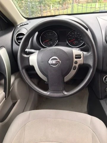 2011 Nissan Rogue - Image 6 of 12