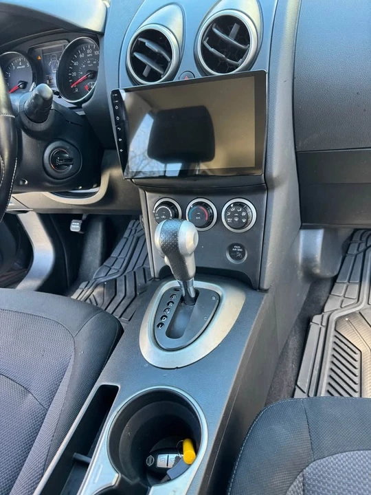 2011 Nissan Rogue - Image 12 of 15