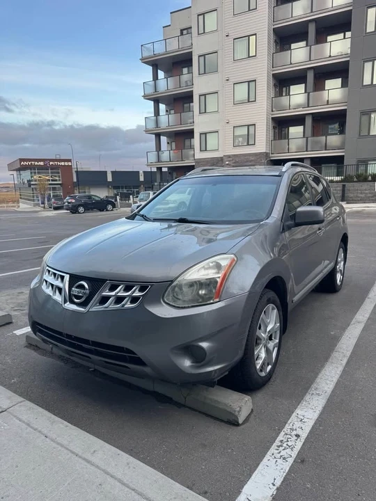 2011 Nissan Rogue - Image 2 of 6