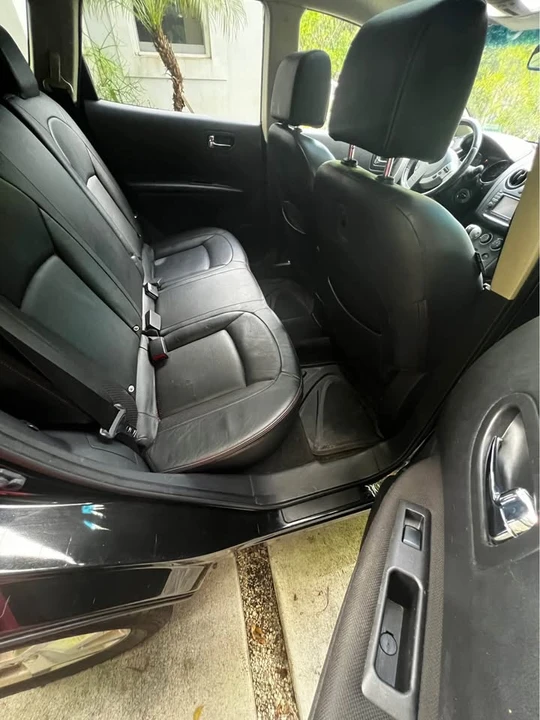 2011 Nissan Rogue - Image 6 of 13