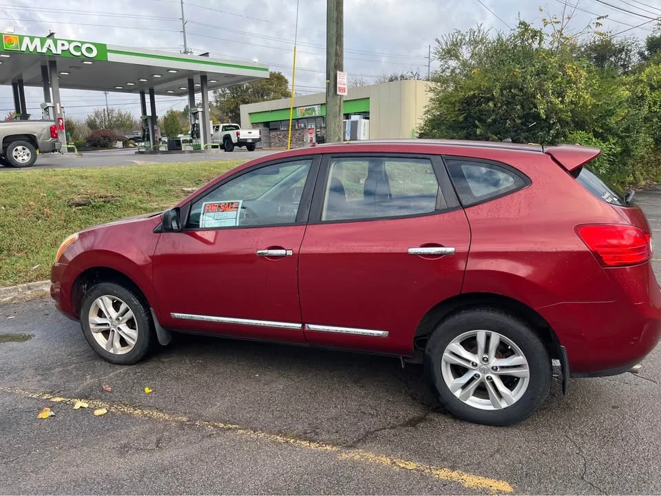 2011 Nissan Rogue - Image 8 of 9