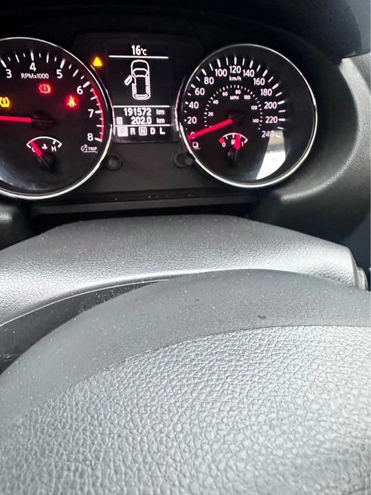 2011 Nissan Rogue - Image 2 of 4
