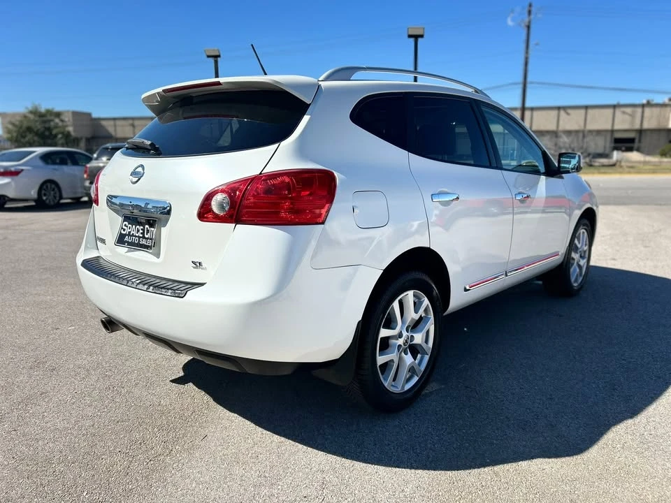 2011 Nissan Rogue - Image 5 of 18
