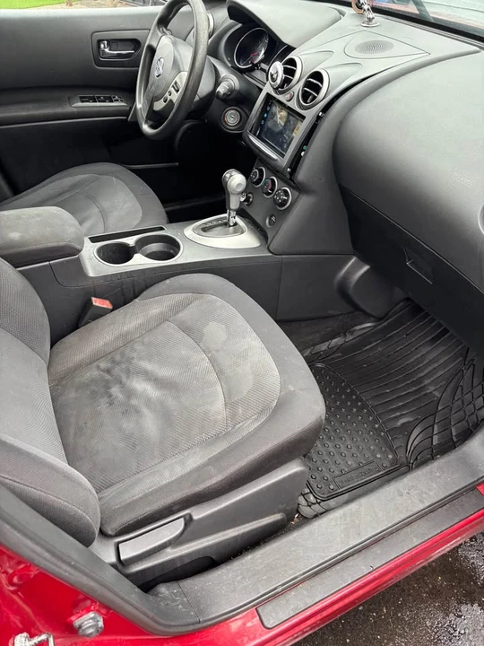 2011 Nissan Rogue - Image 9 of 12