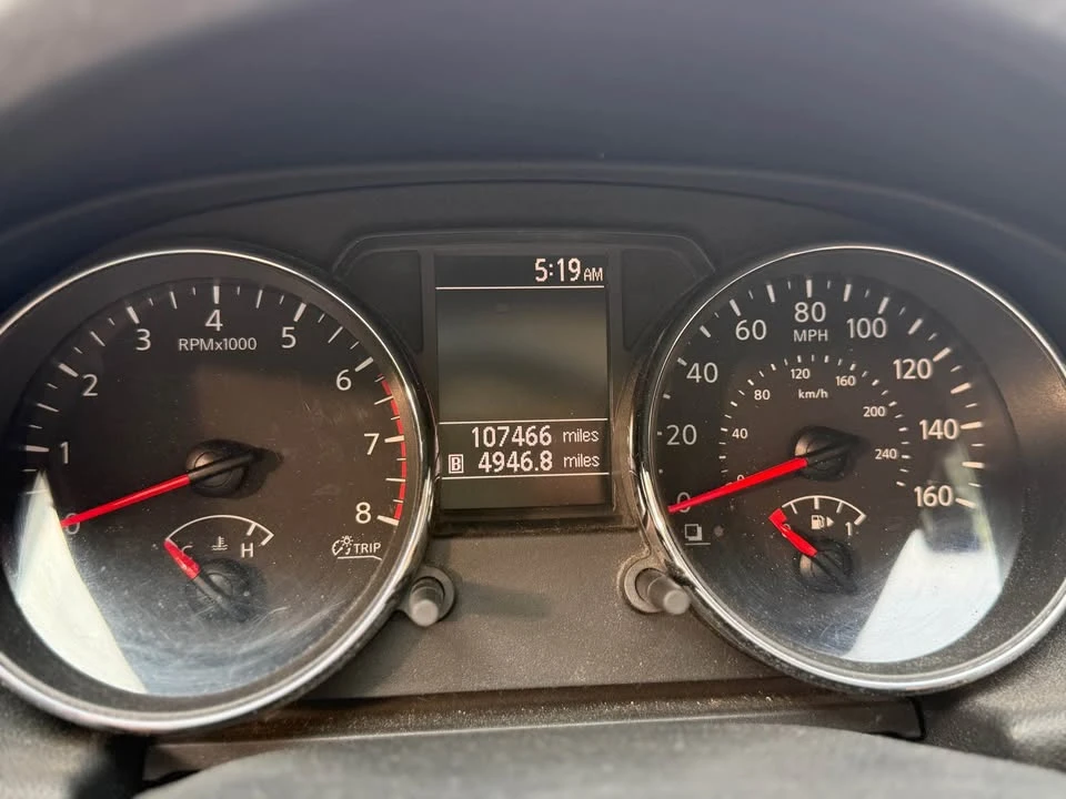 2011 Nissan Rogue - Image 7 of 10