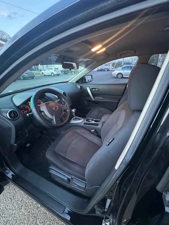 2011 Nissan Rogue - Image 15 of 16