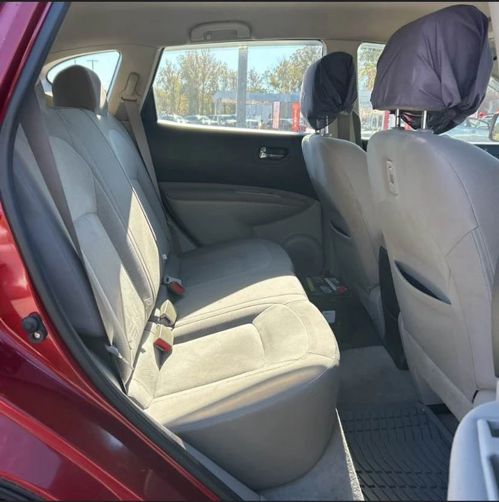 2011 Nissan Rogue - Image 11 of 14