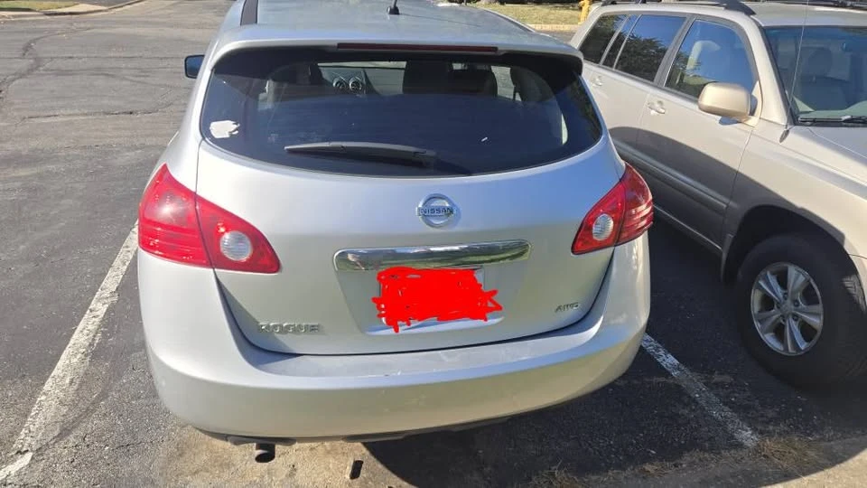 2011 Nissan Rogue - Image 3 of 6