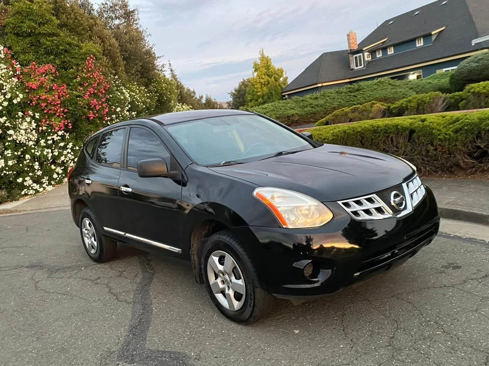 2011 Nissan Rogue - Image 6 of 12