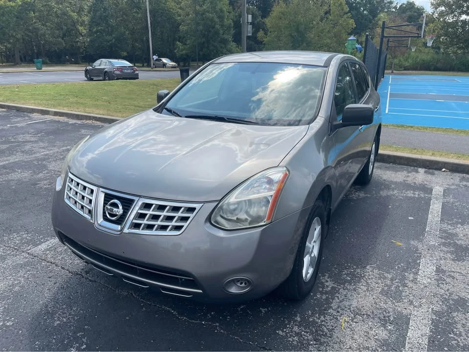 2011 Nissan Rogue - Image 2 of 10