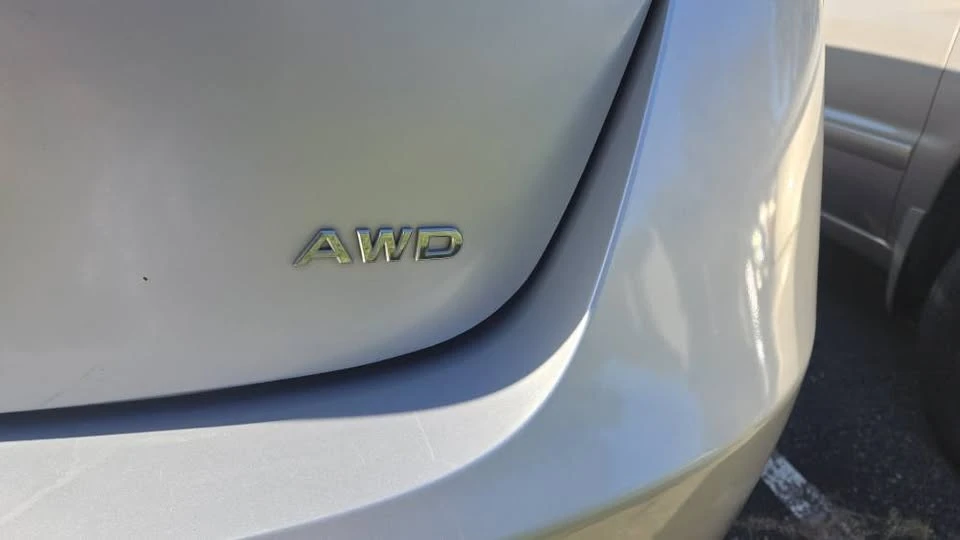 2011 Nissan Rogue - Image 4 of 6
