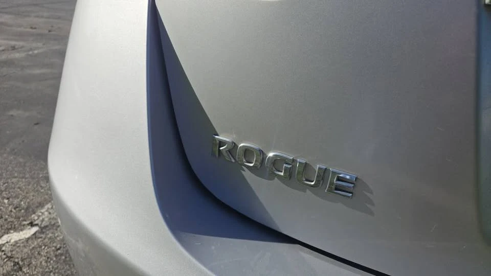 2011 Nissan Rogue - Image 5 of 6