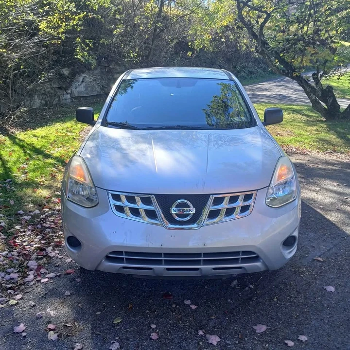 2011 Nissan Rogue - Image 8 of 13