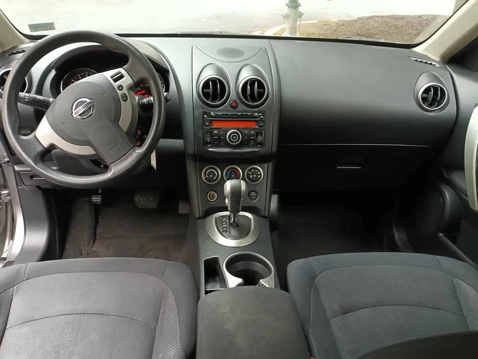 2011 Nissan Rogue - Image 9 of 10