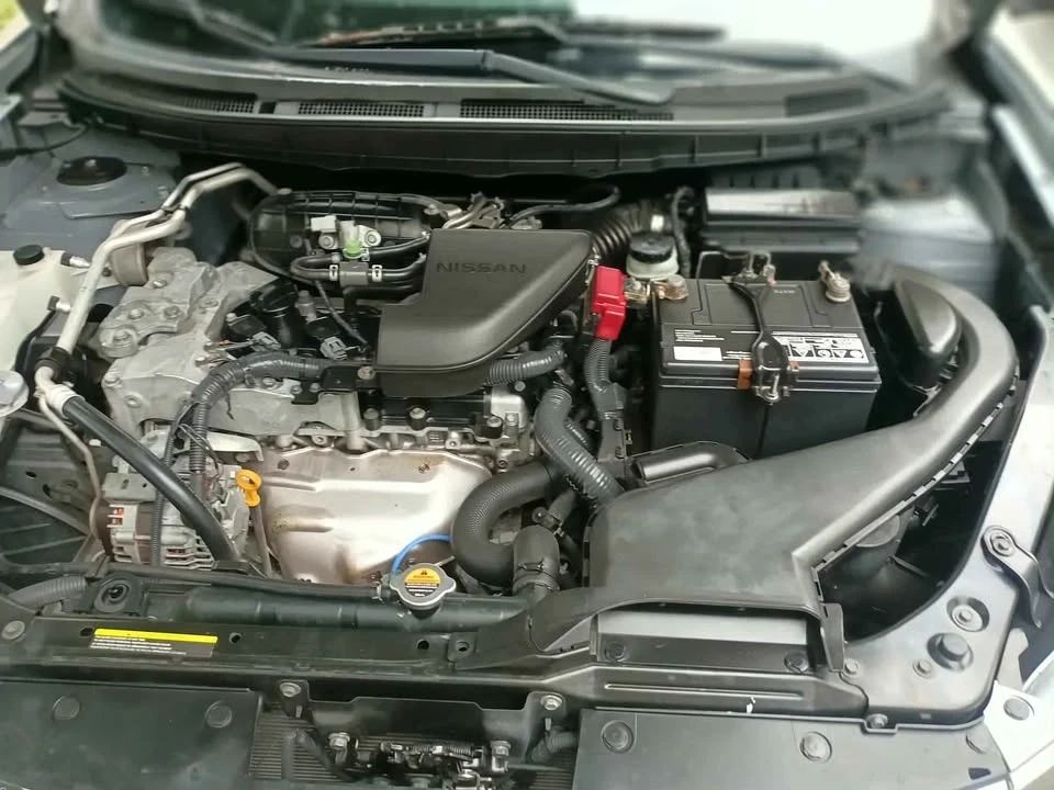 2011 Nissan Rogue - Image 8 of 10